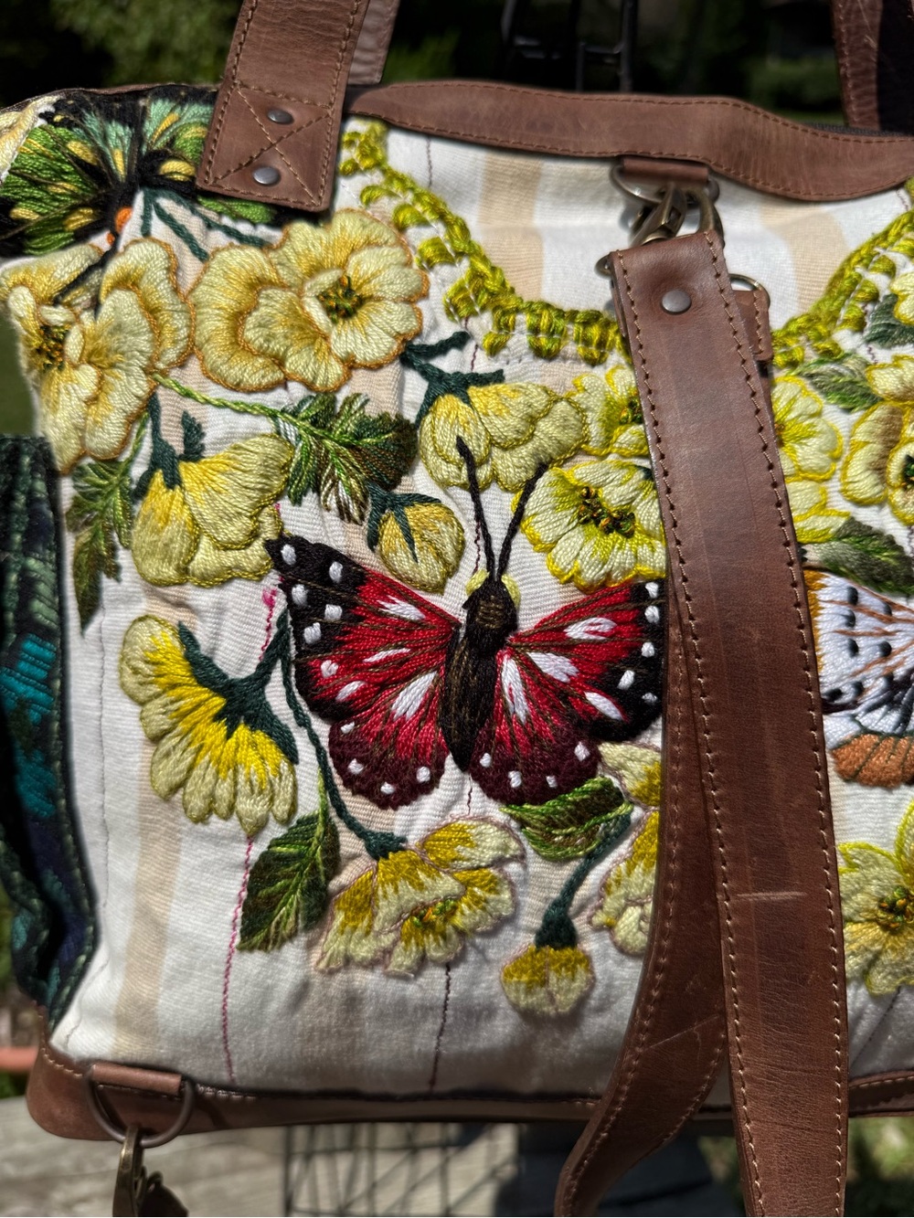 Butterfly & Floral Embroidered Canvas Tote/ convertible day bag - Picture 4 of 12